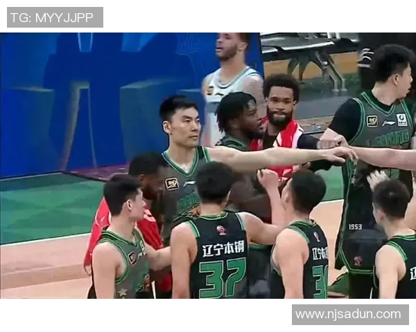 辽宁男篮外援因伤下场，球队需寻求替补方案