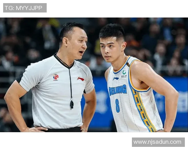 塞维利亚官方宣布耶罗加盟，球队实力再添强援