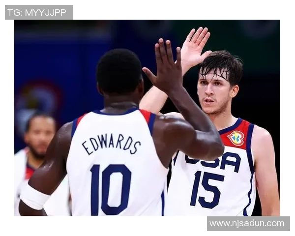 美国男篮大比分击败加拿大男篮,取得国际热身赛五连胜 美国男篮大比分击败加拿大男篮,取得国际热身赛五连胜