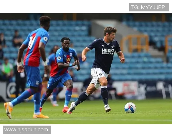 南安联主场迎战米尔沃尔双方争夺英冠积分榜关键战役 南安联主场迎战米尔沃尔双方争夺英冠积分榜关键战役