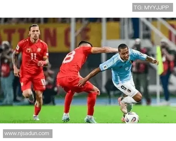 欧预赛激战希腊对阵芬兰双方全力争胜展现足球魅力 欧预赛激战希腊对阵芬兰双方全力争胜展现足球魅力